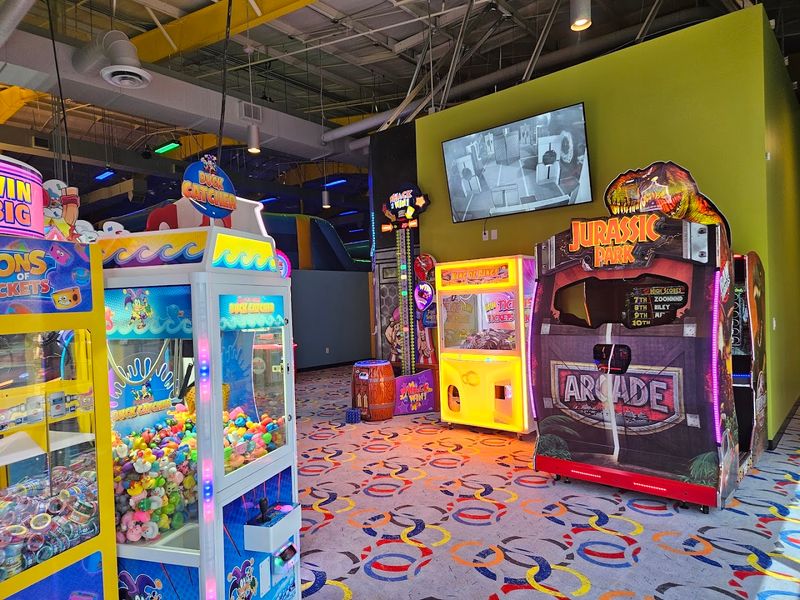 Arcade Games That Keep The Fun Going Between Bouncing Sessions