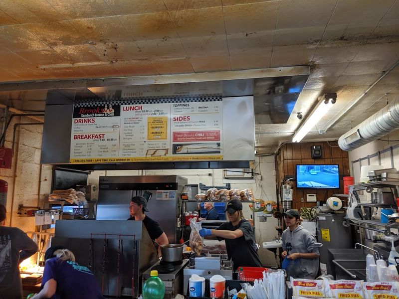 Brooks' Sandwich House