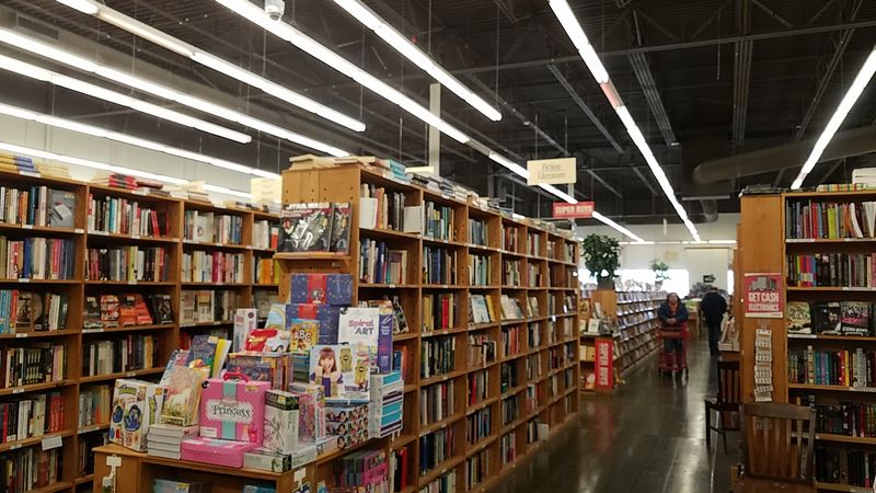 This Huge Kentucky Book Store Offers Thousands Of Titles At Unbelievably Low Prices - Decor Hint A Store That Welcomes Everyone, Including Pets
