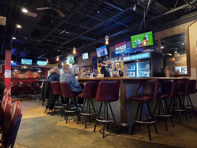 The No-Frills Atmosphere That Makes The Seafood Shine