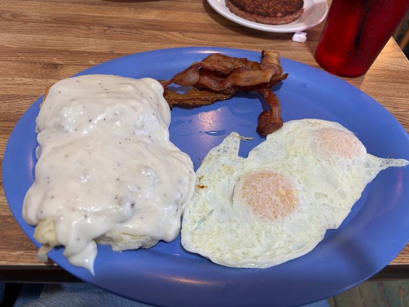 People Drive From Across Georgia For The Outrageously Delicious Breakfast At This Down-Home Restaurant - Decor Hint Generous Portions At Prices That Make Sense