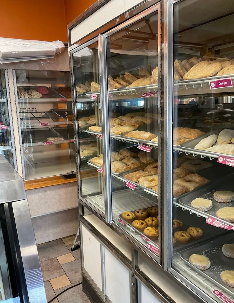 Hot Items Make Misky Feel More Like A Casual Food Stop Than A Dessert-Only Run