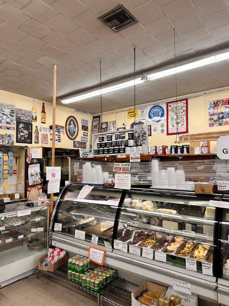 Mario's Italian Deli & Market, Glendale