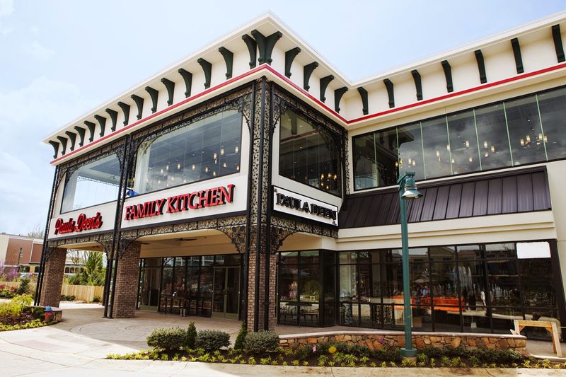 Paula Deen's Family Kitchen, Pigeon Forge