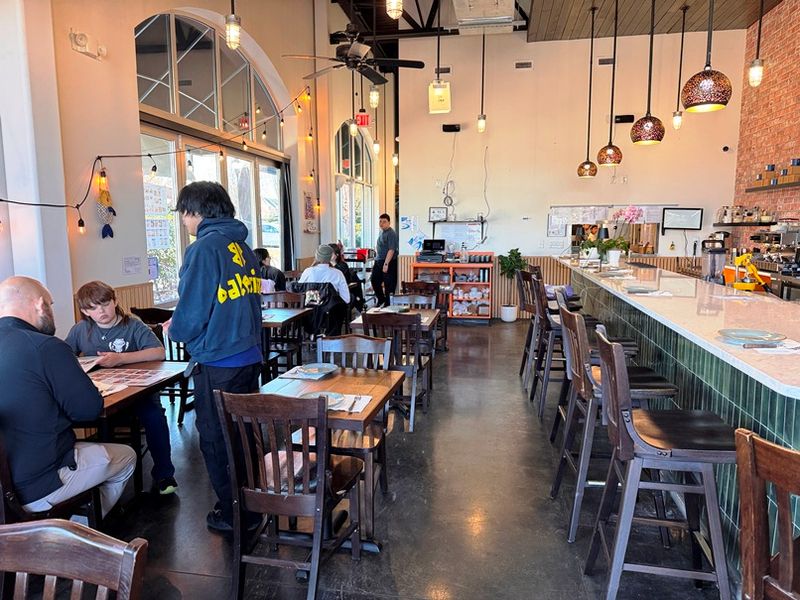 This Cary Spot Makes Dinner Feel Like A Fun Experiment