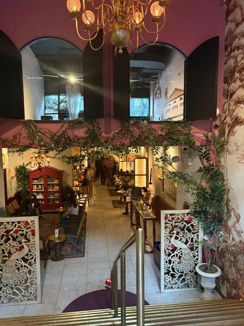 The Ambiance Tells A Story