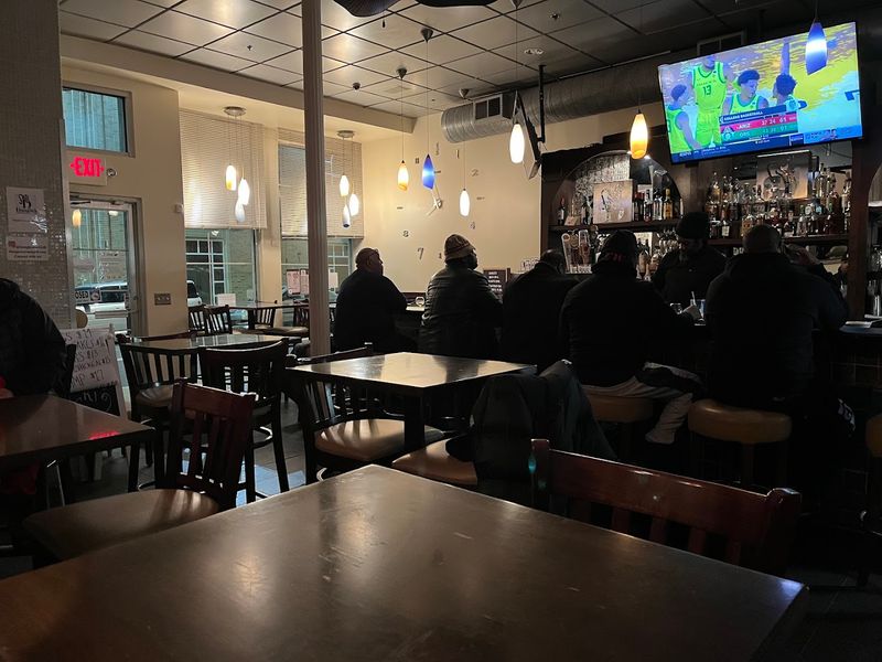 Dangle's Bar & Grill, New Haven