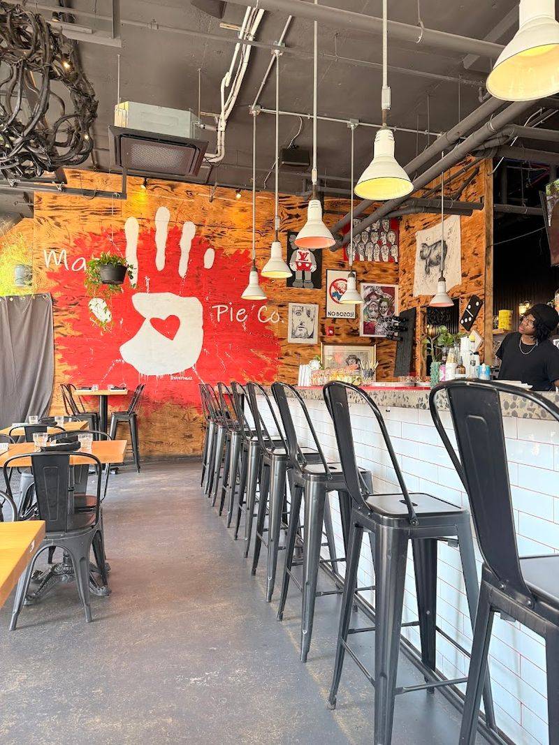 Magic 5 Pie Co., Norwalk
