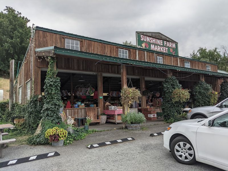 Apple Orchards And Farm Stands Still Offer A Slower Pace