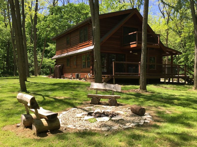 Relaxing Weekend Getaways In Indiana That Deserve A Spot On Your Travel List - Decor Hint Sugar Creek Retreat