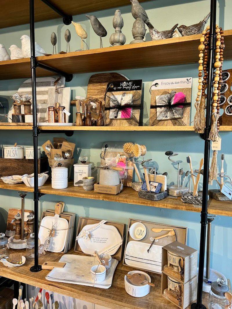Gracious Gifts And Home, Branford