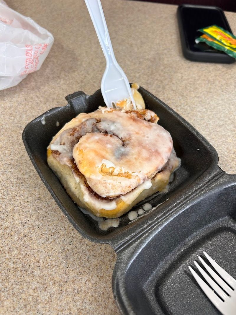 You Haven't Truly Lived Until You've Tried The Biscuits And Gravy At This Georgia Gem - Decor Hint French Toast Sticks That Bring Out The Kid In Everyone