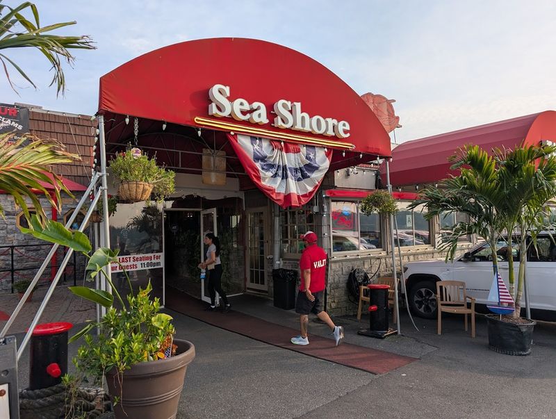 Sea Shore Restaurant & Marina, City Island