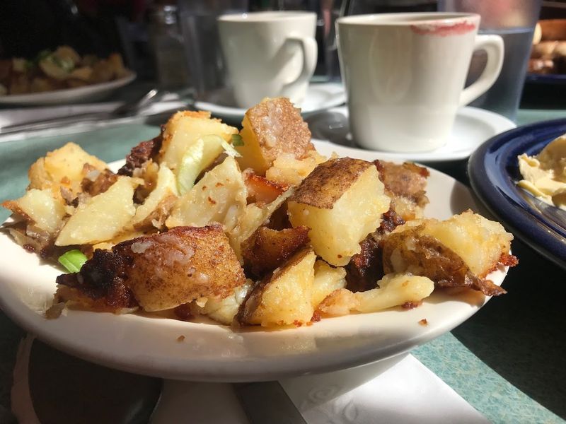This Charming Connecticut Restaurant Is Drawing Crowds For Its Standout Brunch - Decor Hint Home Fries With Serious Crunch