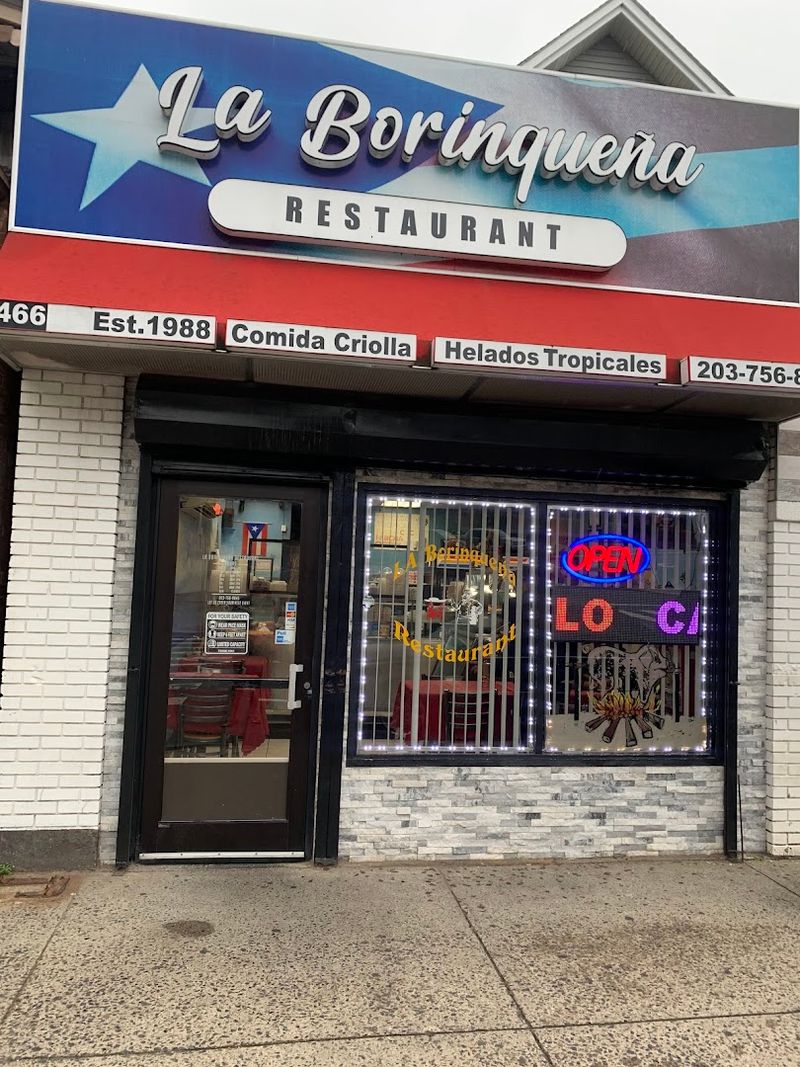 La Borinqueña Restaurant, Waterbury