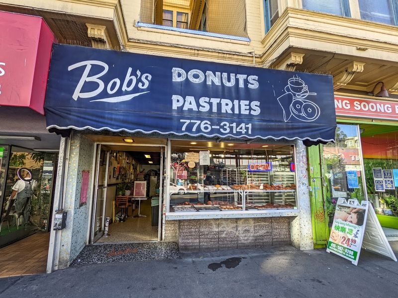 Bob's Donuts, San Francisco, Giant Doughnut Challenge