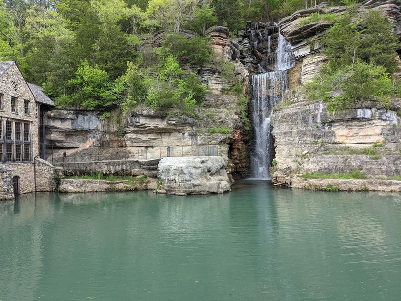 Dogwood Canyon Nature Park