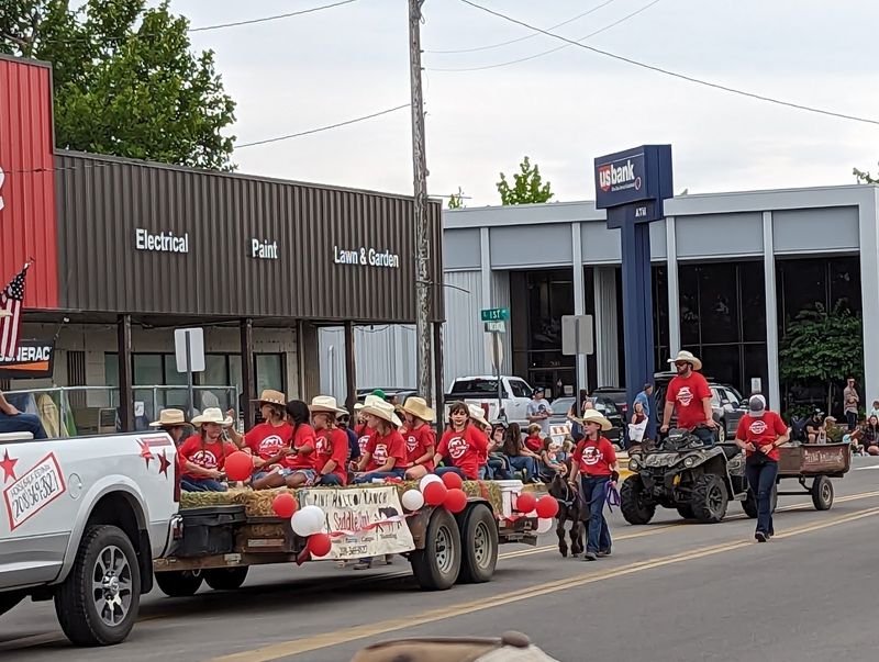This Idaho Cherry Festival Turns Emmett Into A Sweet Small-Town Summer Tradition - Decor Hint Summer Starts Feeling Sweeter Once The Festival Takes Over