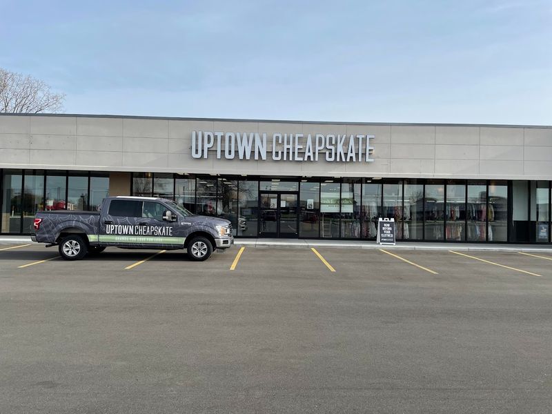 Uptown Cheapskate, Kentwood