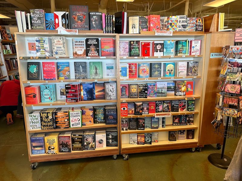 The Beloved Independent Bookstore In New Mexico That Book Lovers Keep Coming Back To Again And Again - Decor Hint Why Independent Bookstores Matter More Than Ever