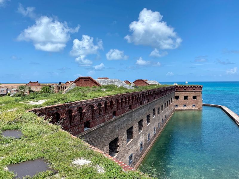 One Tank Of Gas Can Lead To These 10 Amazing Florida Adventures - Decor Hint Dry Tortugas National Park