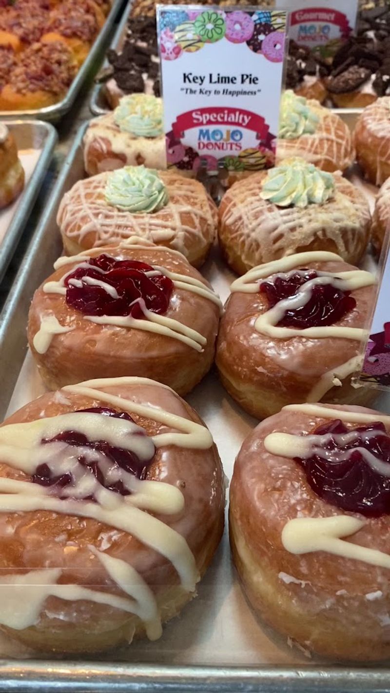 12 Donut Shops In Florida That More Than Live Up To Expectations - Decor Hint Mojo Donuts