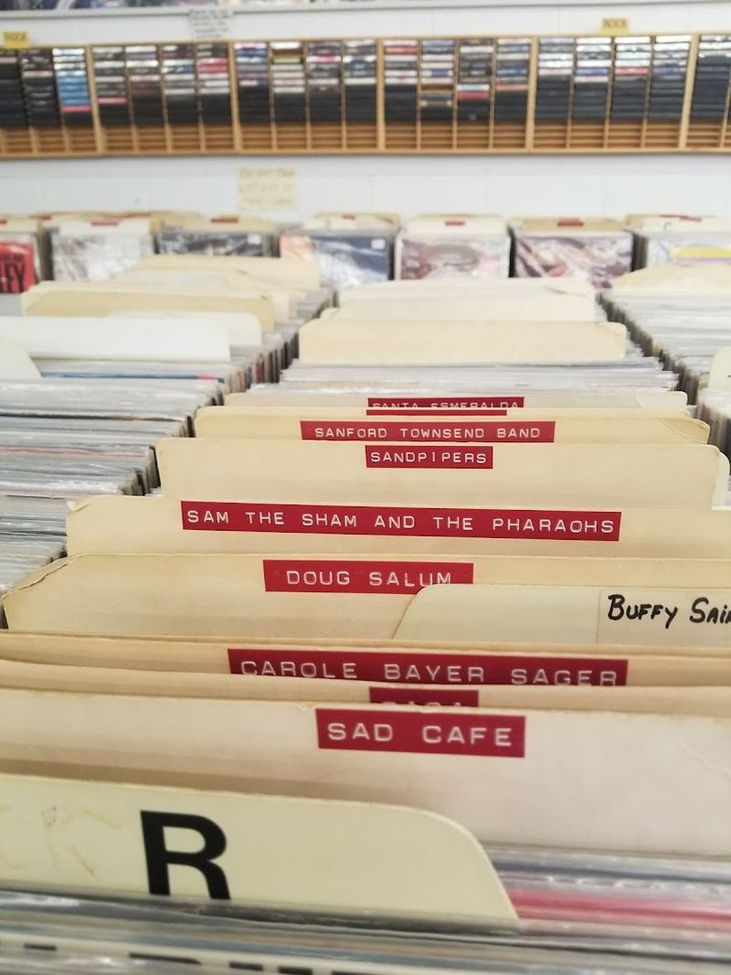 The Massive North Carolina Record Store With More Than 150,000 Albums, CDs, DVDs, And Singles - Decor Hint Rock Titles Alone Make The Browsing Feel Almost Endless
