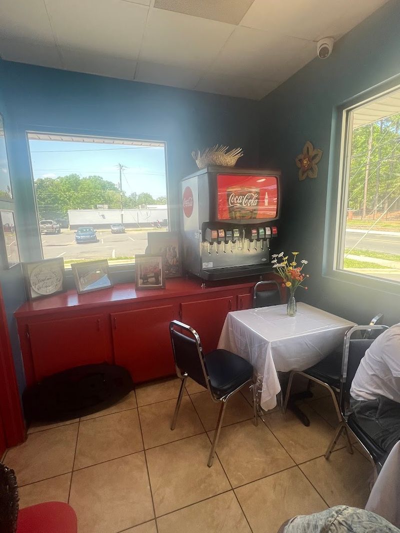 This North Carolina Haitian Spot Serves Griot And Island Comfort Food Worth The Drive - Decor Hint Ms. Didi's Makes Griot Feel Like The Reason To Drive Across Town