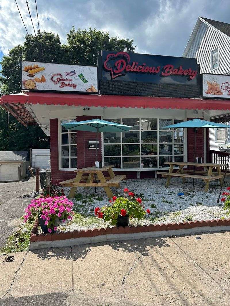 These 10 Connecticut Bakeries Are Beloved For Sweets That Sell Out Fast - Decor Hint Delicious Bakery, Waterbury
