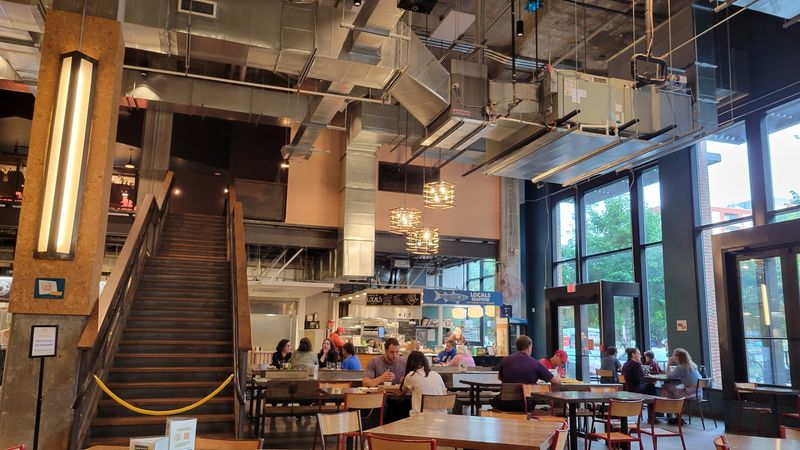 Locals Seafood Restaurant & Market