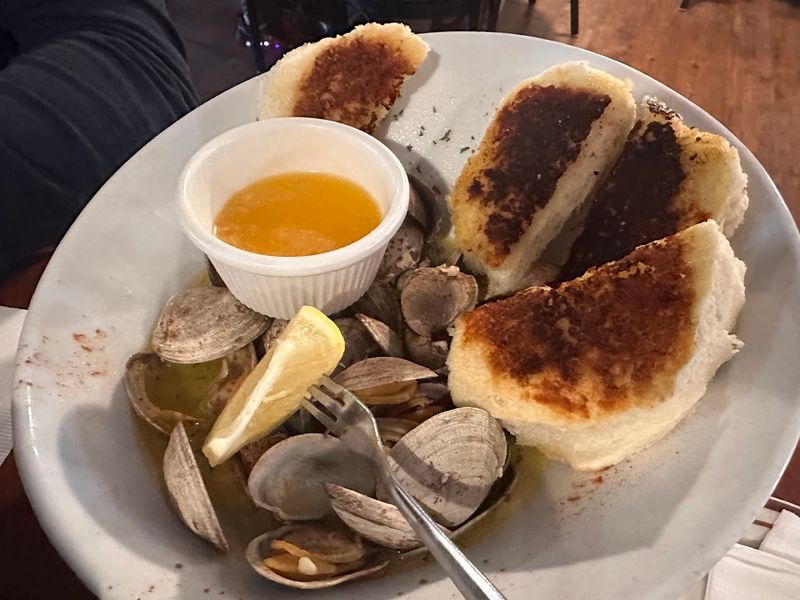 This Cozy Oregon Beachside Seafood Spot Is Known For Its Rich And Flavorful Clam Chowder - Decor Hint Grilled Oysters Worth Ordering Twice