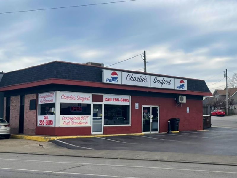 Charlie'S Seafood And Carry-Out