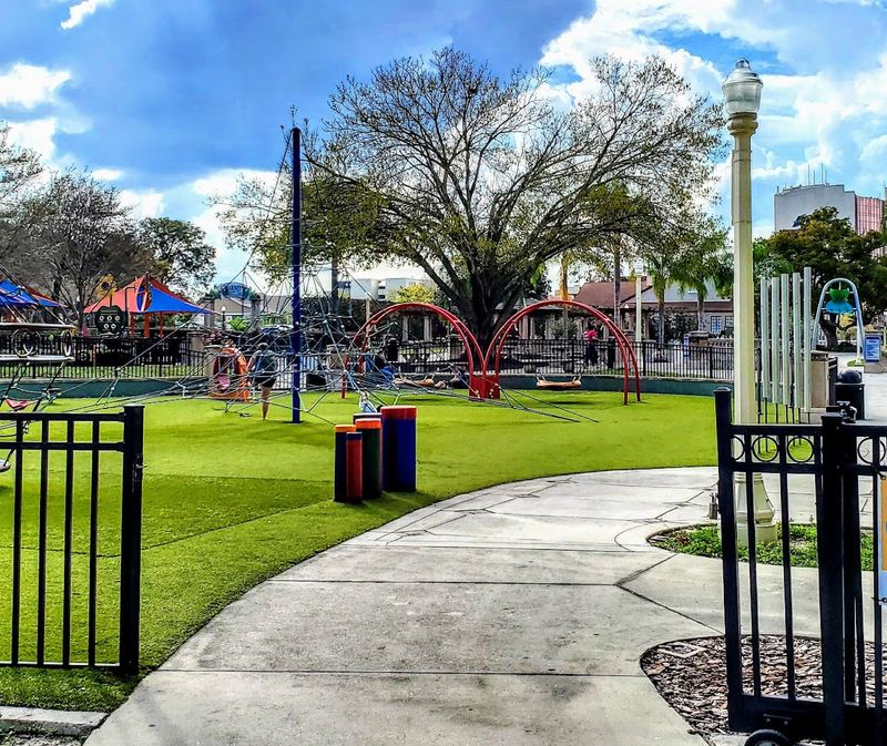The Florida Parks Where A Summer Outing Feels Like The Easiest Plan Ever - Decor Hint Barnett Family Park