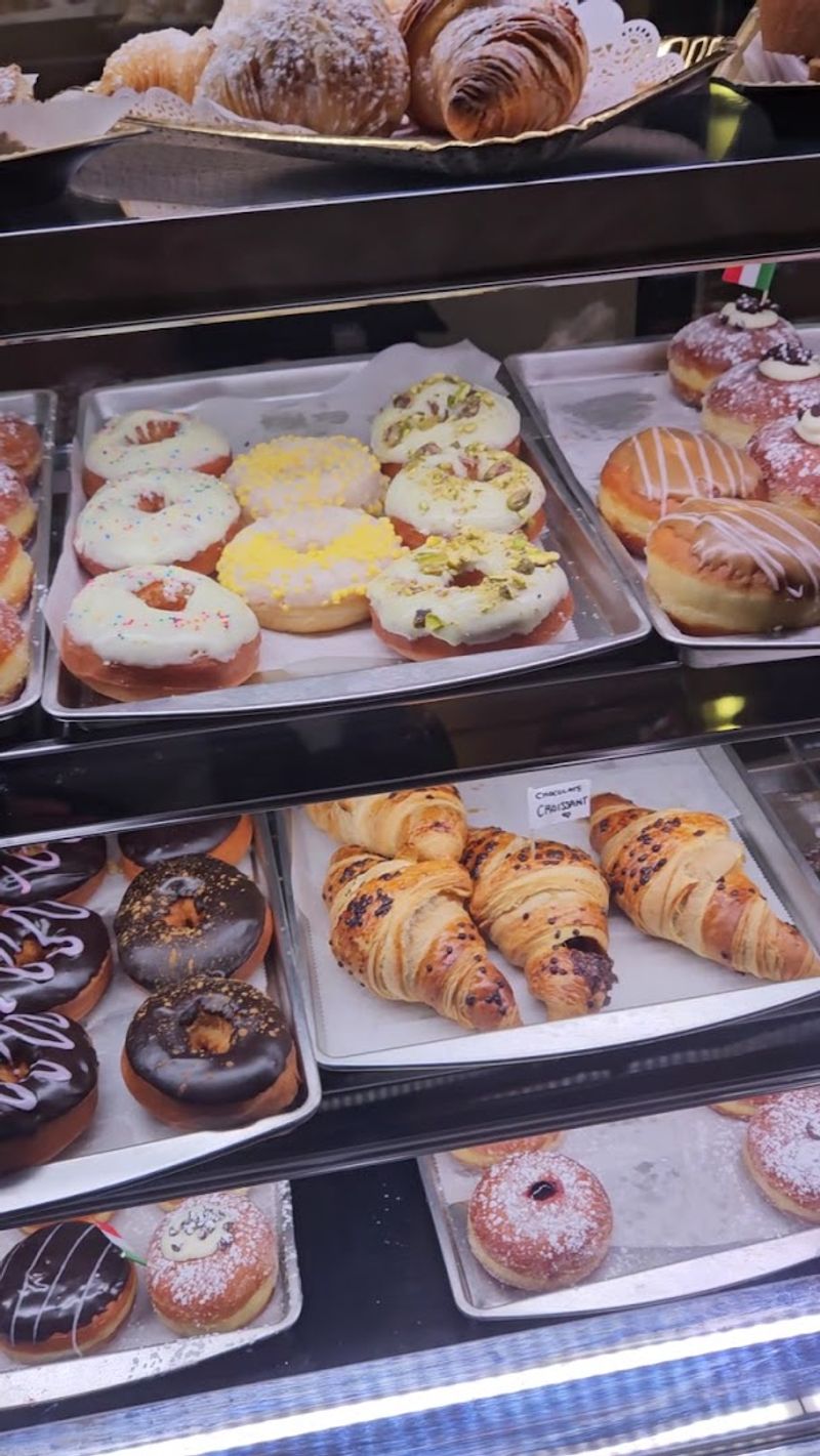 This Under-The-Radar Maine Bakery Serves Some Of The State's Most Beautiful Donuts - Decor Hint An Espresso Bar That Actually Delivers