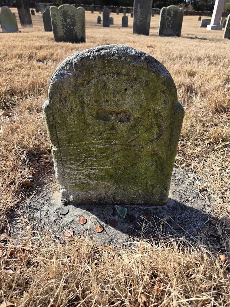 Skull-And-Crossbones Carvings Give The Graves Their Uneasy Reputation