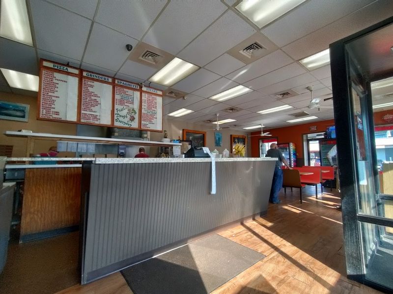 These 9 Rhode Island Restaurants Have Been Winning Over Pizza Lovers For Years - Decor Hint House Of Pizza, Pawtucket