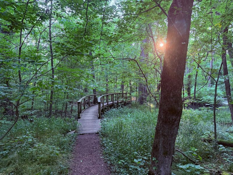 This Small Community In Kentucky Is Quietly Becoming One Of The Coolest Places In The South - Decor Hint Scenic Cycling And Country Road Drives