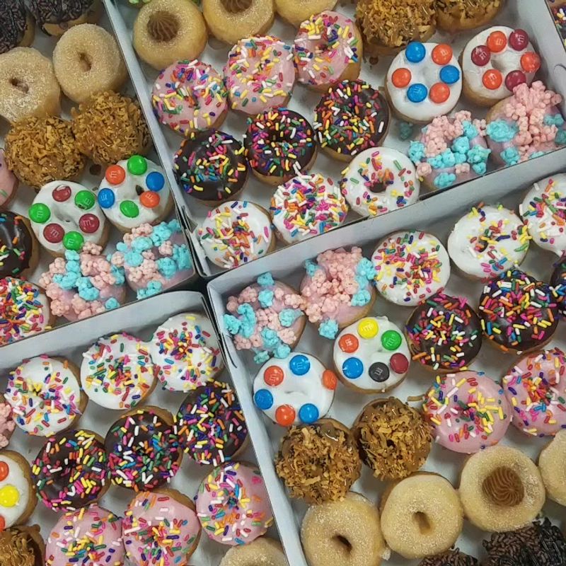 Van Dough Mini Donuts & Coffee, Clearwater
