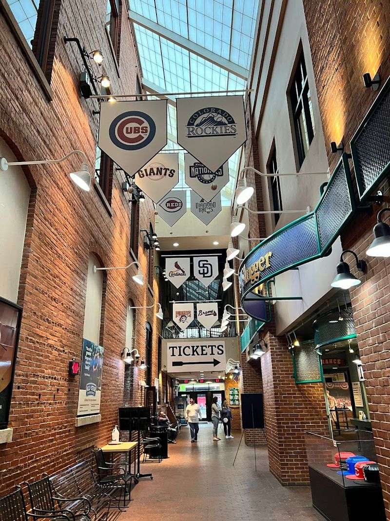 Louisville Slugger Museum & Factory
