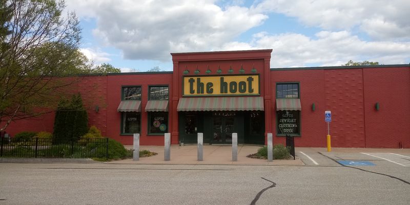 The Hoot, Mansfield Center