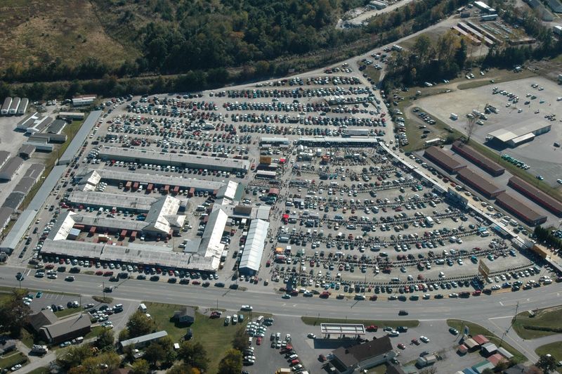 Smiley's Turns A Fletcher Flea Market Run Into A Treasure-Hunting Marathon