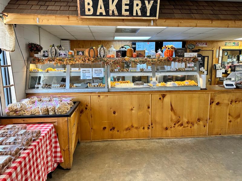 This Charming North Georgia Orchard Pairs You-Pick Fruit With Sweeping Mountain Views - Decor Hint Homemade Baked Goods That Fill The Store With Irresistible Smells