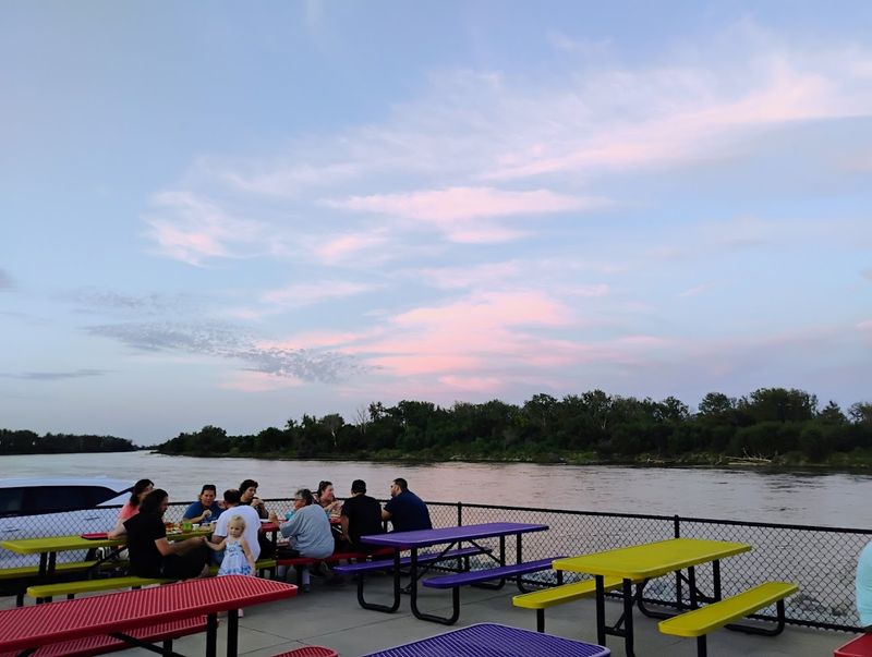 Missouri River Views Make Dinner Feel Like A Mini Escape