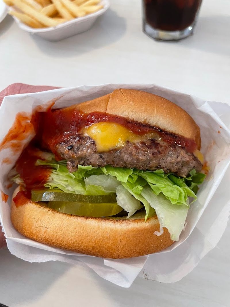 Cheeseburger at Apple Pan, Los Angeles