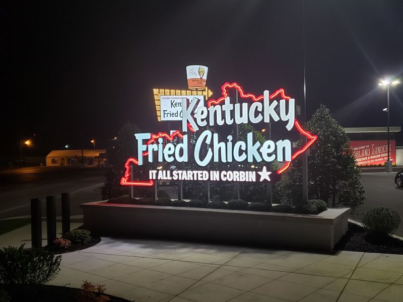 The Legendary Corbin, Kentucky Eatery That’s Been Serving The Same Secret 11-Herb Recipe Since 1952 - Decor Hint Affordable Pricing That Fits Every Travel Budget