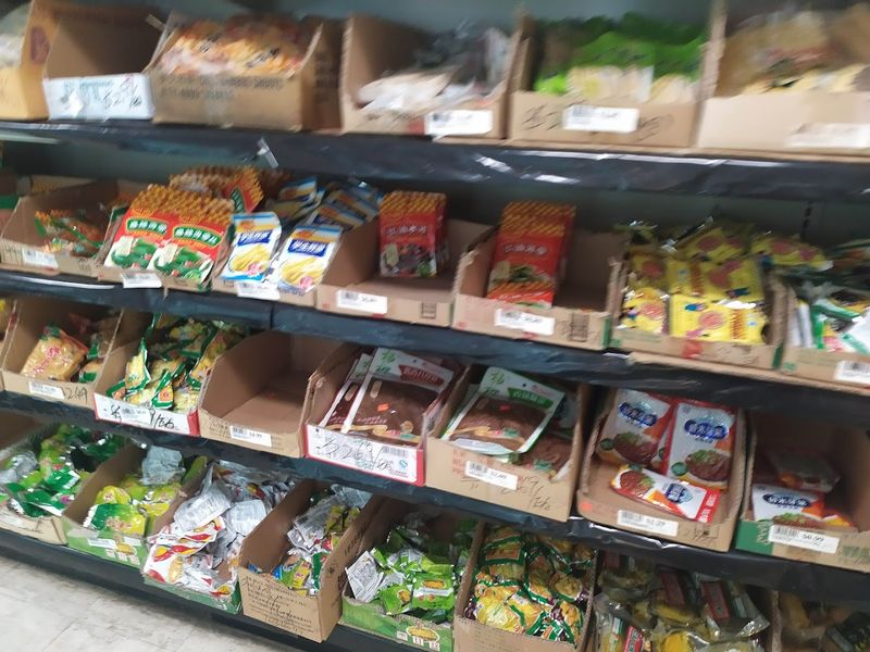 This Kentucky Asian Market Is Packed With Pacific Flavors Worth Discovering - Decor Hint Snacks And Sweets From Across The Pacific