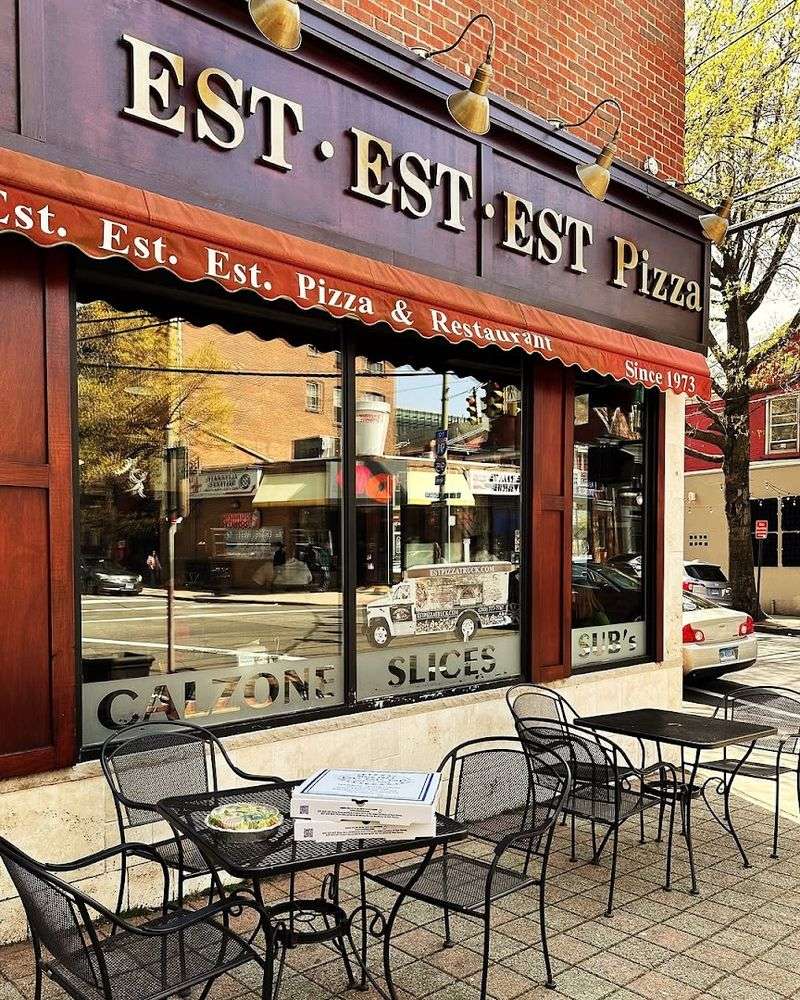 10 Hole-In-The-Wall Pizzerias In Connecticut That Locals Swear Are Worth The Drive - Decor Hint Est Est Est Pizza & Restaurant, New Haven