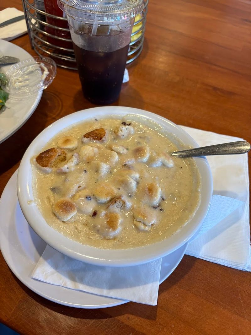 Duckie's Chowder House, Cayucos