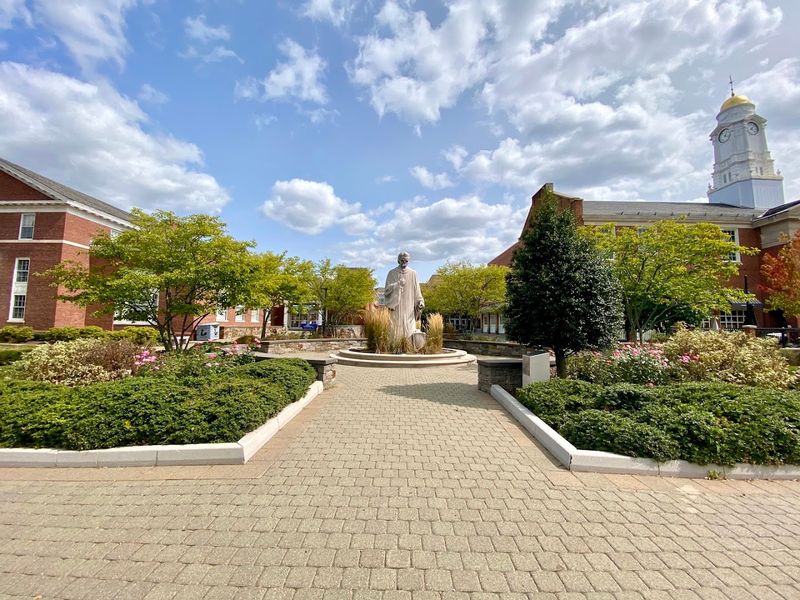 These 11 Charming Connecticut Towns Make Retirement Feel Surprisingly Affordable - Decor Hint West Hartford
