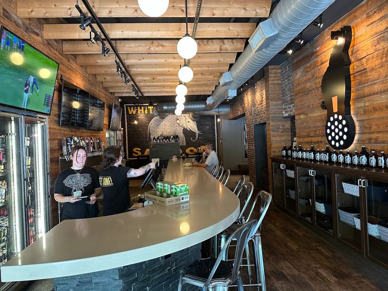 Pies & Pints Lexington